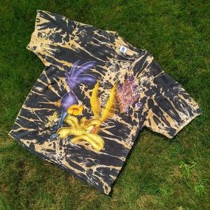 Vintage Six Flags Wile E. Coyote and Road Runner tshirt